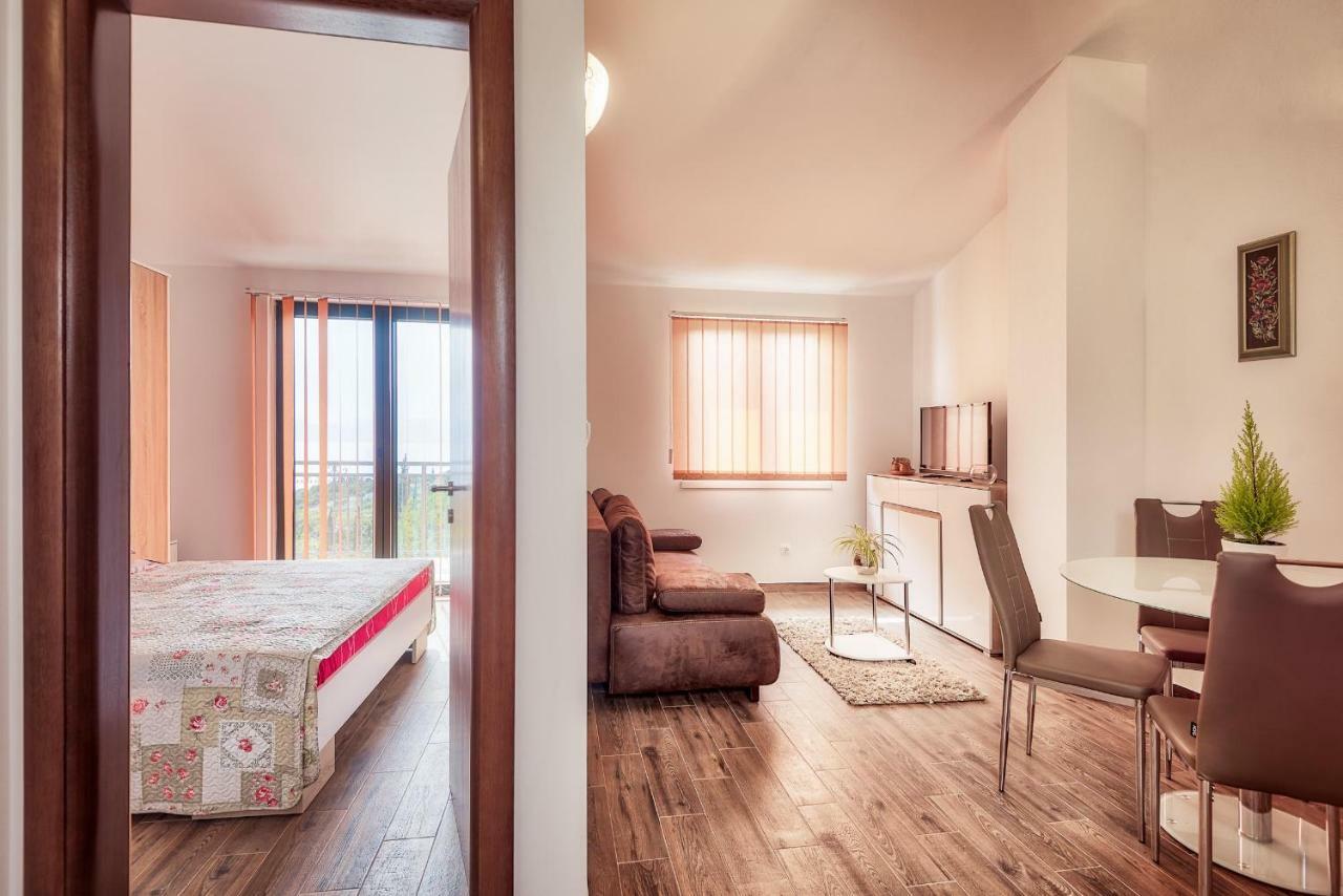 Apartmani Kremena Small Beach 200M Klek Exterior foto