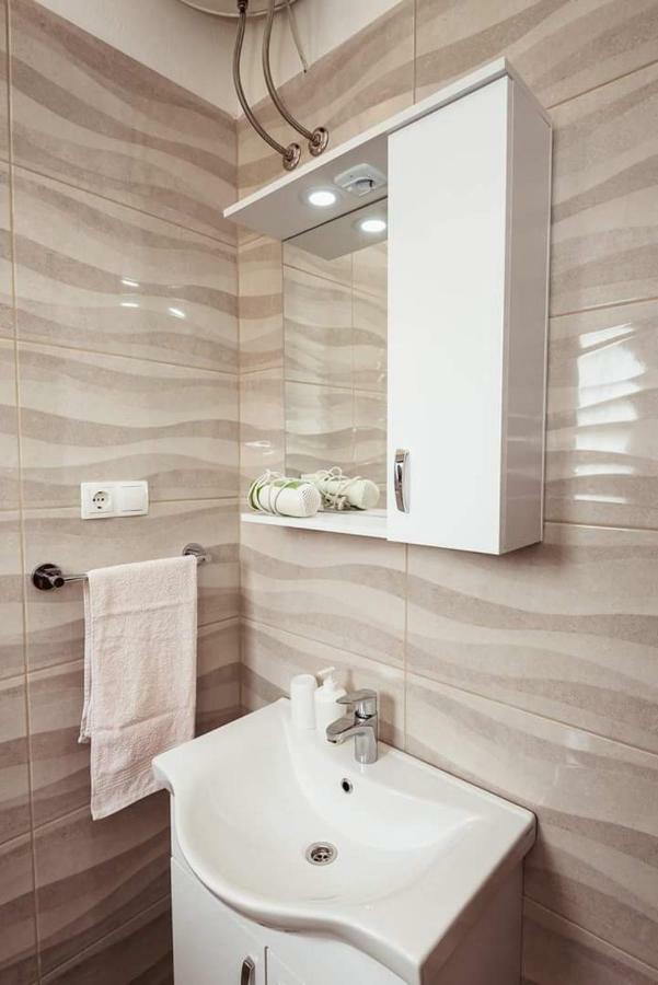 Apartmani Kremena Small Beach 200M Klek Exterior foto